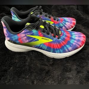 Brooks Launch 8 running shoes tie-dye